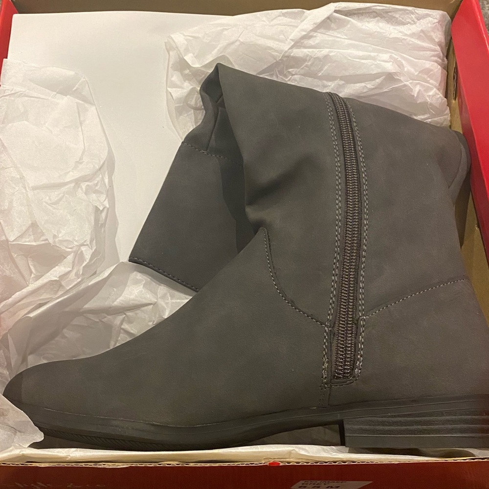 Style & Co Suede Boots!! 6.5 M